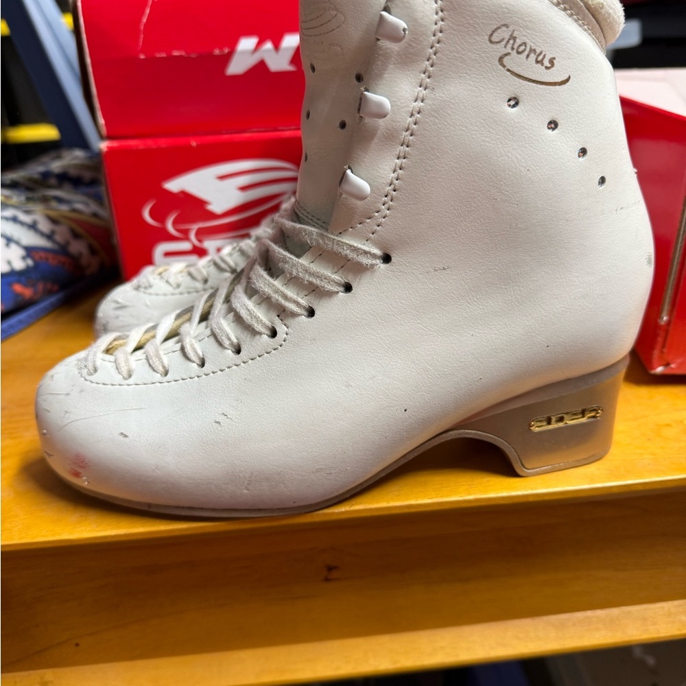 Women's Edea ice skate boots - Picture 2 of 3